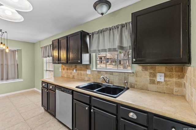 5991 Woodridge Cove, San Antonio, TX 78249