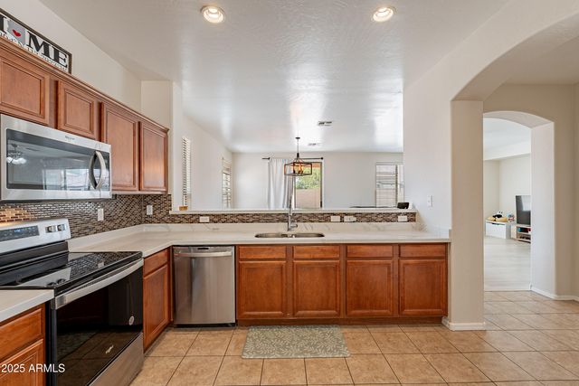 6959 S Wilson Drive, Chandler, AZ 85249