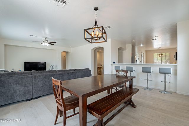 6959 S Wilson Drive, Chandler, AZ 85249
