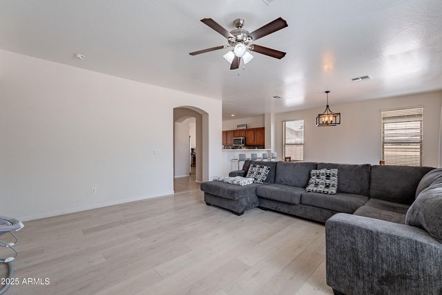 6959 S Wilson Drive, Chandler, AZ 85249