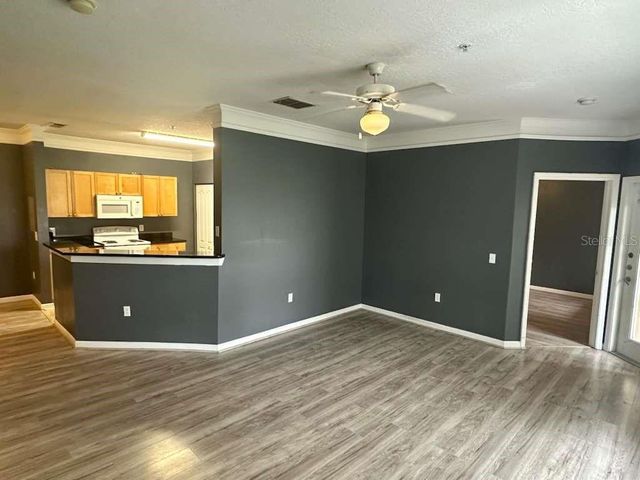 8836 VILLA VIEW CIRCLE 208, Orlando, FL 32821