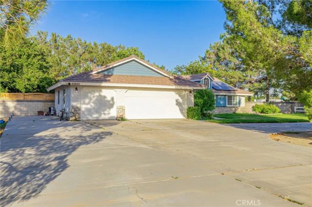 43944 Shiloh, Lancaster, CA 93535