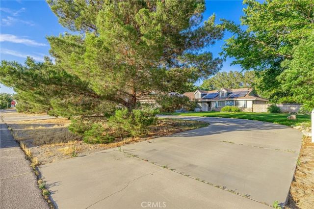 43944 Shiloh, Lancaster, CA 93535