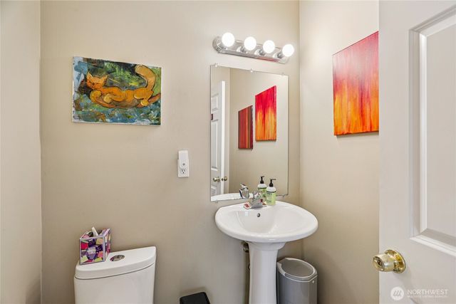 5217 23rd Avenue SW, Seattle, WA 98106