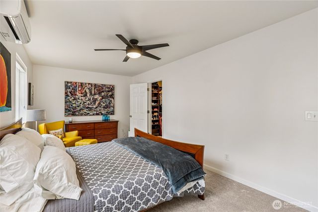 5217 23rd Avenue SW, Seattle, WA 98106