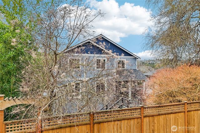 5217 23rd Avenue SW, Seattle, WA 98106