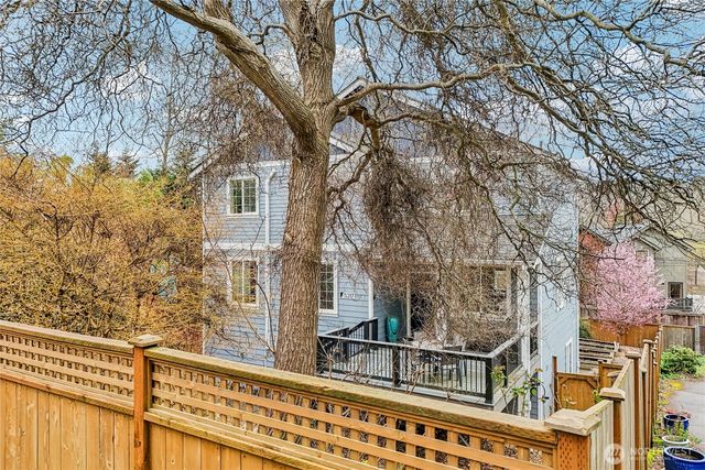 5217 23rd Avenue SW, Seattle, WA 98106