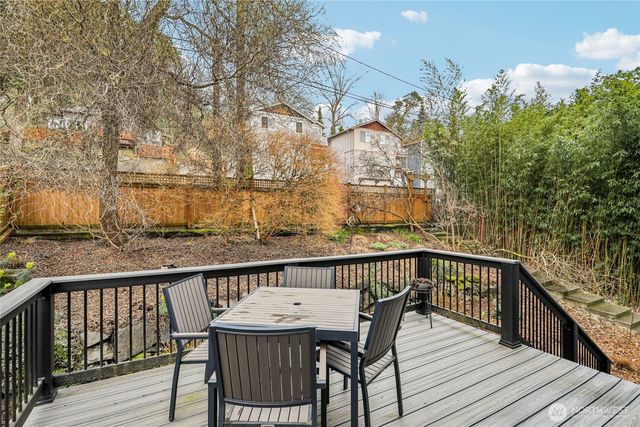 5217 23rd Avenue SW, Seattle, WA 98106