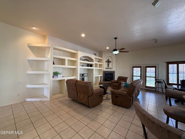 3637 TIERRA VERGEL Drive, El Paso, TX 79938
