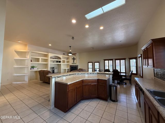 3637 TIERRA VERGEL Drive, El Paso, TX 79938