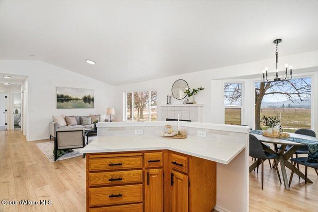 10759 N Idaho RD, Post Falls, ID 83854