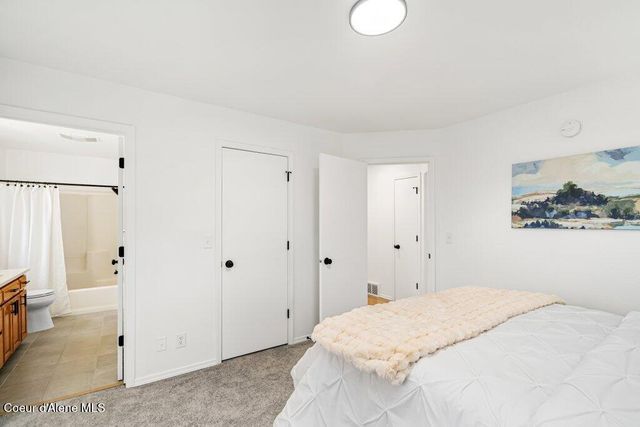 10759 N Idaho RD, Post Falls, ID 83854