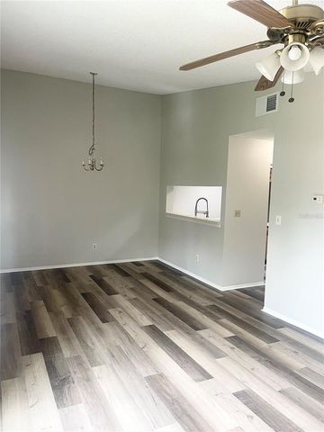 4854 S SEMORAN BOULEVARD 2205, Orlando, FL 32822