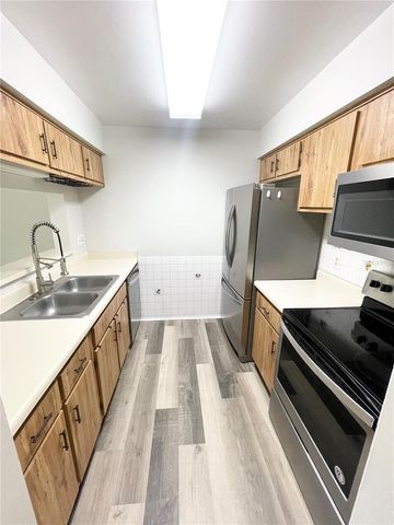 4854 S SEMORAN BOULEVARD 2205, Orlando, FL 32822