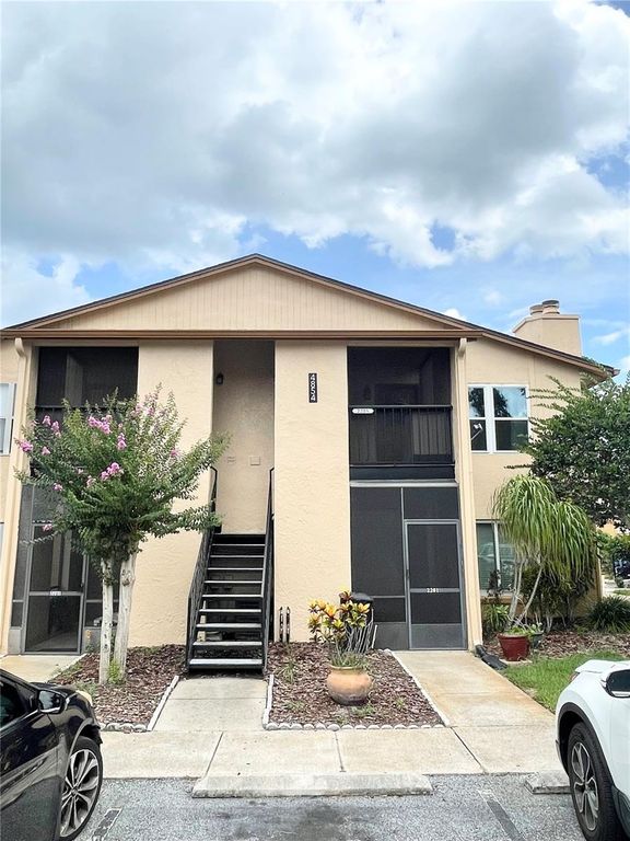 4854 S SEMORAN BOULEVARD 2205, Orlando, FL 32822