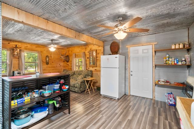 104 Landing St, West Point, AR 72143