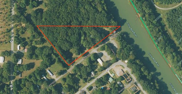 104 Landing St, West Point, AR 72143