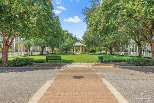 512 E Romana, Pensacola, FL 32502