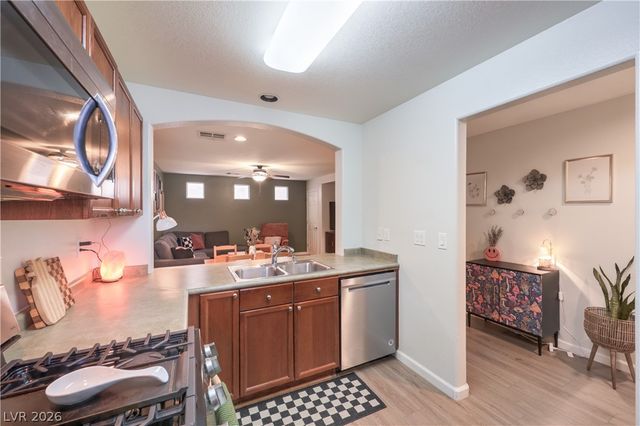 9112 Alluring Avenue, Las Vegas, NV 89149
