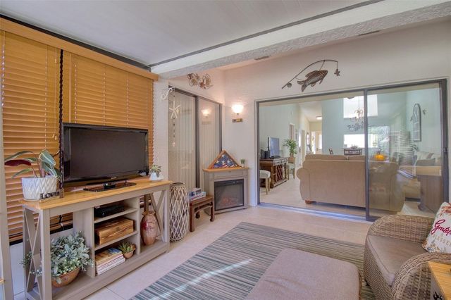 3177 CHARTER CLUB DRIVE B, Tarpon Springs, FL 34688