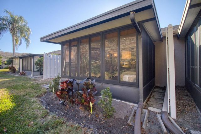 3177 CHARTER CLUB DRIVE B, Tarpon Springs, FL 34688