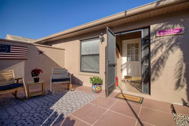 3177 CHARTER CLUB DRIVE B, Tarpon Springs, FL 34688