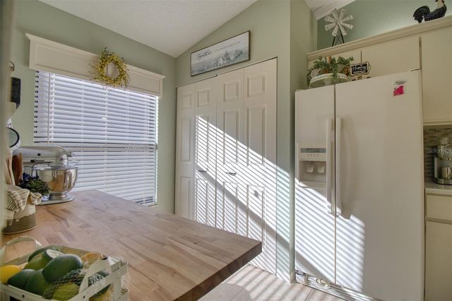 3177 CHARTER CLUB DRIVE B, Tarpon Springs, FL 34688