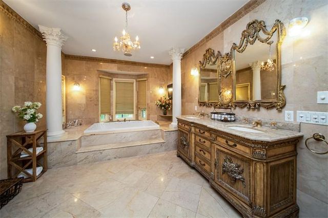 150 Crabapple Road, Manhasset, NY 11030
