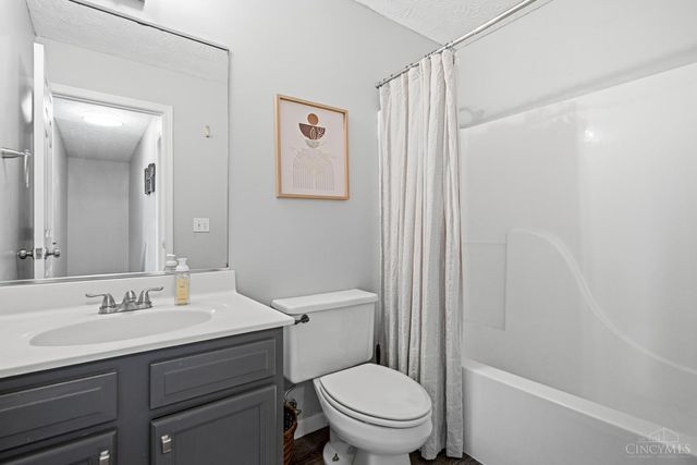 806 Canute Court, Hamilton Twp, OH 45039