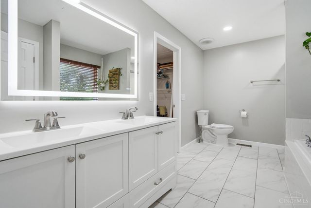 806 Canute Court, Hamilton Twp, OH 45039