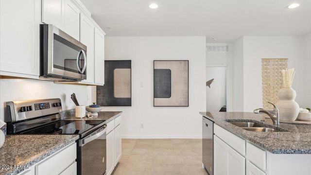 35643 N King Lane, San Tan Valley, AZ 85140