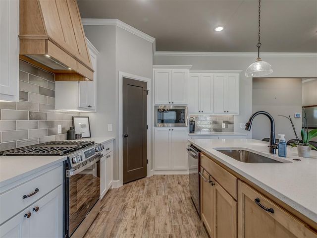 6009 Allen Scott Lane, Edmond, OK 73034