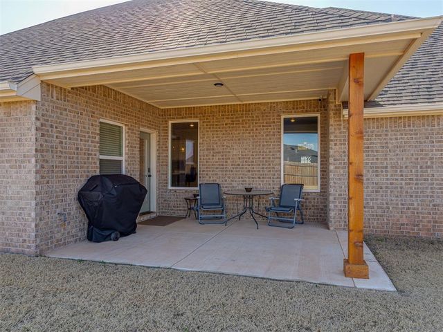 6009 Allen Scott Lane, Edmond, OK 73034