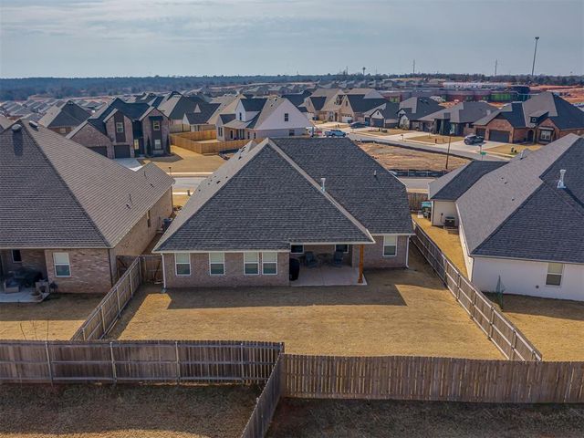 6009 Allen Scott Lane, Edmond, OK 73034