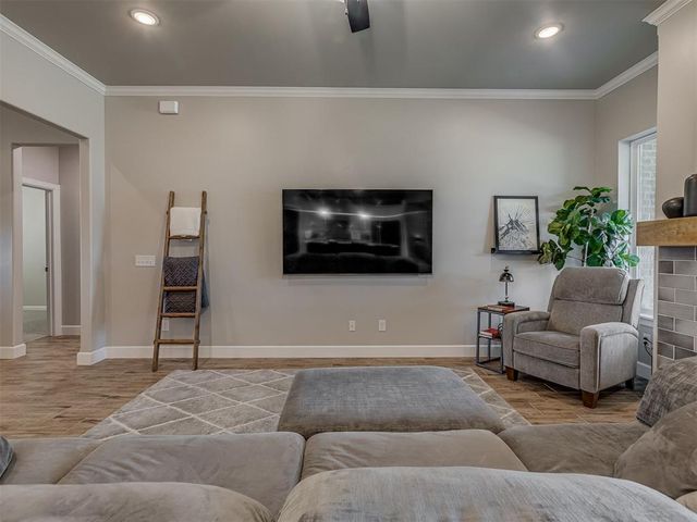 6009 Allen Scott Lane, Edmond, OK 73034