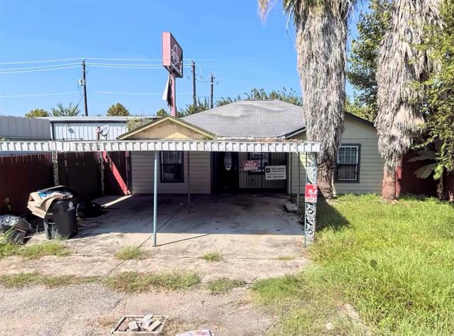 205 28th Street, Houston, TX 77008