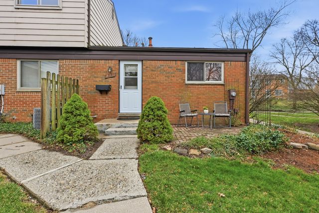 119 Sheffield, Saline, MI 48176