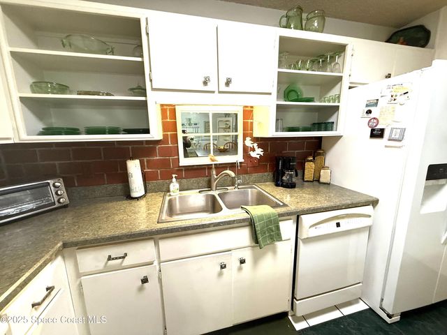 2313 Manor Drive NE, Palm Bay, FL 32905