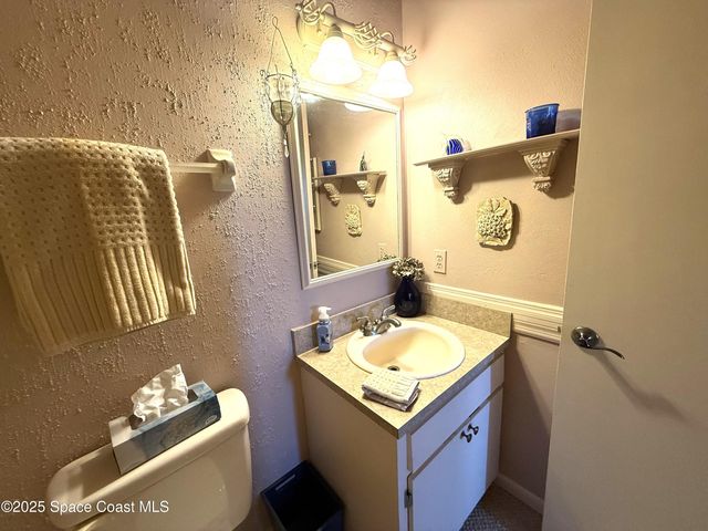 2313 Manor Drive NE, Palm Bay, FL 32905