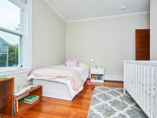 12 White Ave 3, Brookline, MA 02467