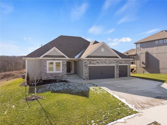 7009 NE 102nd Court, Kansas City, MO 64156