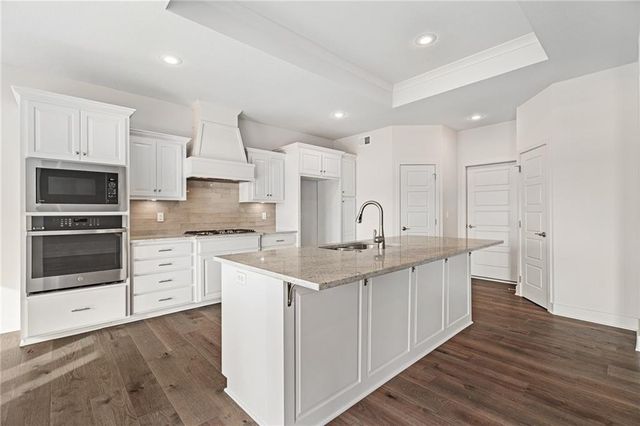 7009 NE 102nd Court, Kansas City, MO 64156