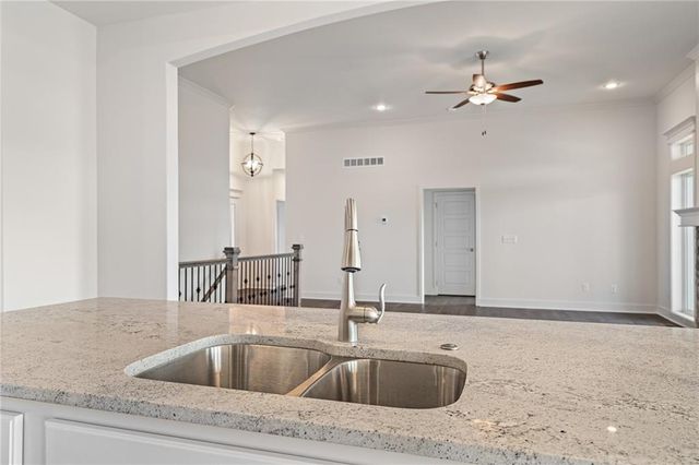 7009 NE 102nd Court, Kansas City, MO 64156