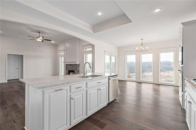 7009 NE 102nd Court, Kansas City, MO 64156