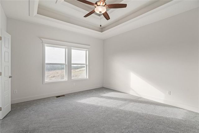 7009 NE 102nd Court, Kansas City, MO 64156