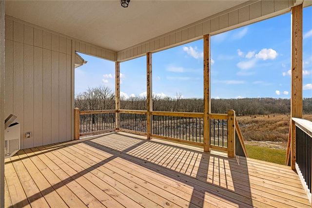 7009 NE 102nd Court, Kansas City, MO 64156