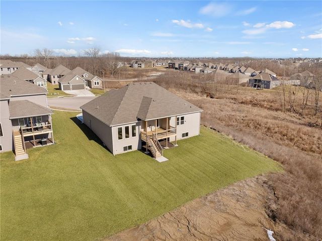 7009 NE 102nd Court, Kansas City, MO 64156