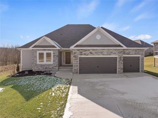 7009 NE 102nd Court, Kansas City, MO 64156