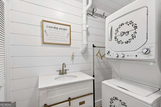 5224 Carrington Park Drive, Powder Springs, GA 30127