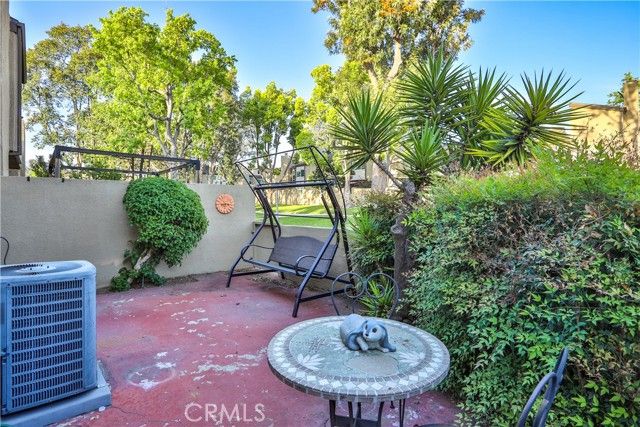 672 Greendale Lane, Pomona, CA 91767